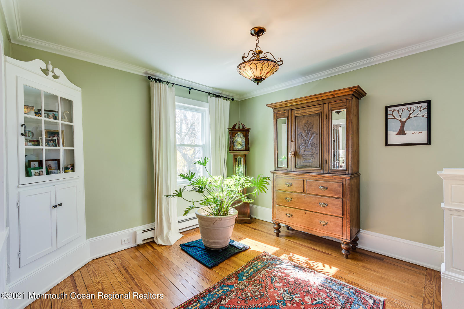 69 Ave Of Two Rivers Rumson, NJ 07760 - Photo 7 of 17 sitting room
