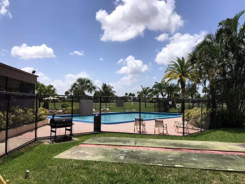 9355 Southwest 8th Street, Unit 325 Boca Raton, FL 33428 - Photo 26 of 112 pool best like it