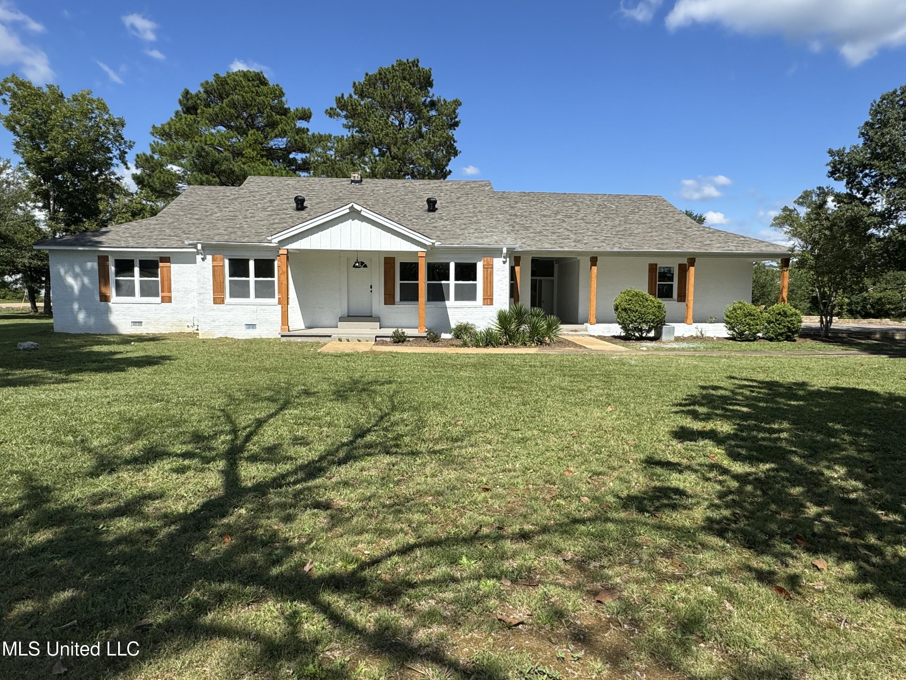 3202 Gaines Road Corinth, MS 38834 - Photo 1 of 28 IMG_4723