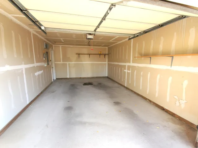 $1,050 | 1305 Bayberry Avenue, Unit 10, Olivia, MN 56277