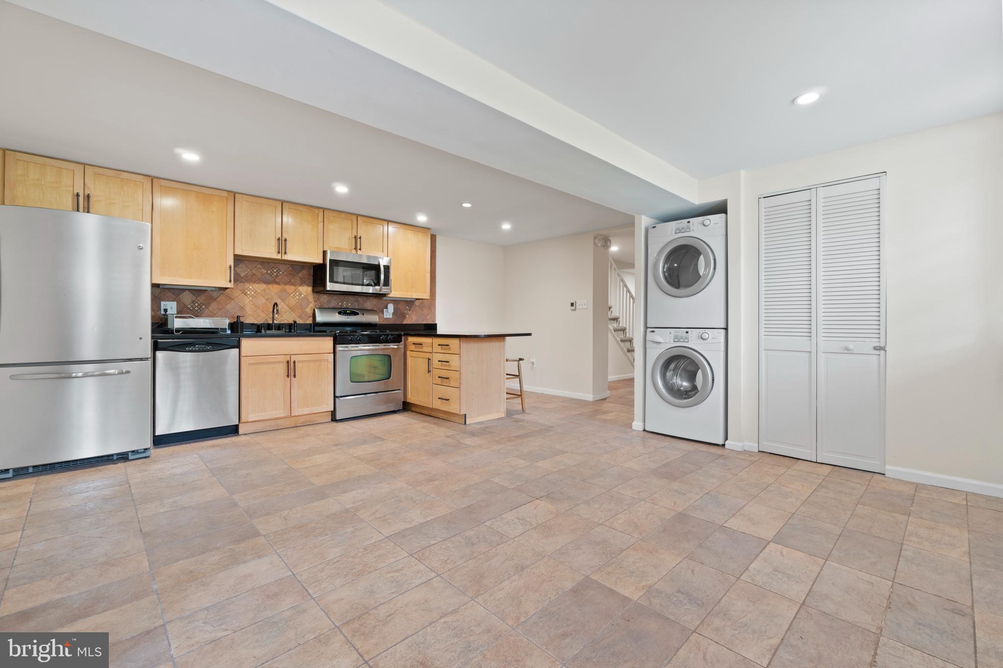 441 21st Street Northeast, Unit B Washington, DC 20002 - Photo 17 of 23 Open Living/Dining Space