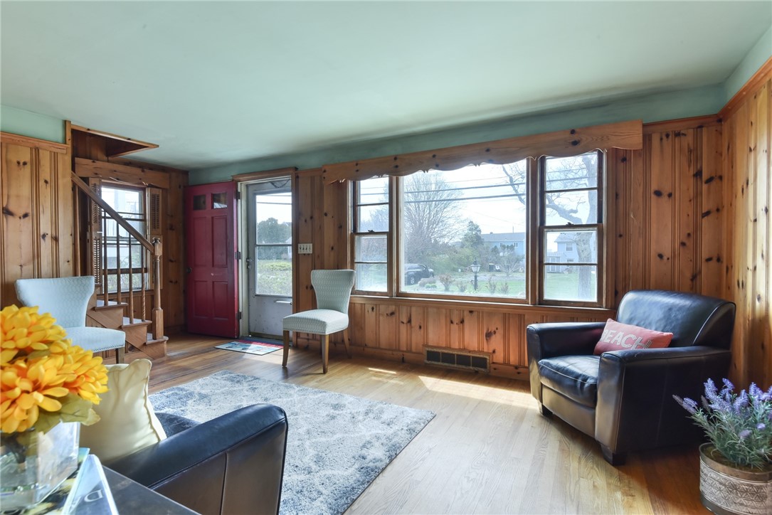 232 Bonnet Point Road Narragansett, RI 02882 - Photo 14 of 35