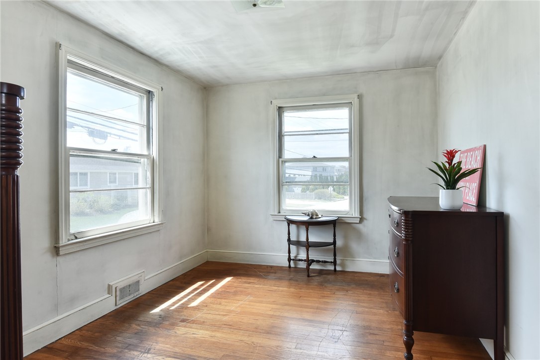 232 Bonnet Point Road Narragansett, RI 02882 - Photo 18 of 35