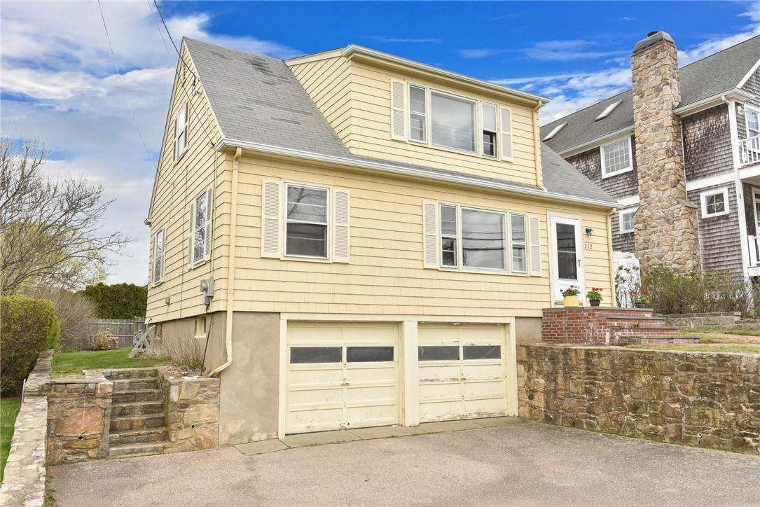 232 Bonnet Point Road Narragansett, RI 02882 - Photo 2 of 35