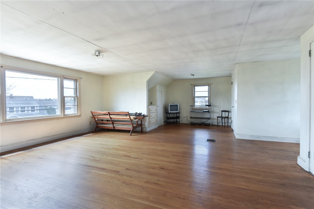 232 Bonnet Point Road Narragansett, RI 02882 - Photo 25 of 35