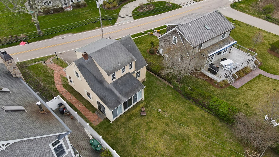 232 Bonnet Point Road Narragansett, RI 02882 - Photo 10 of 35