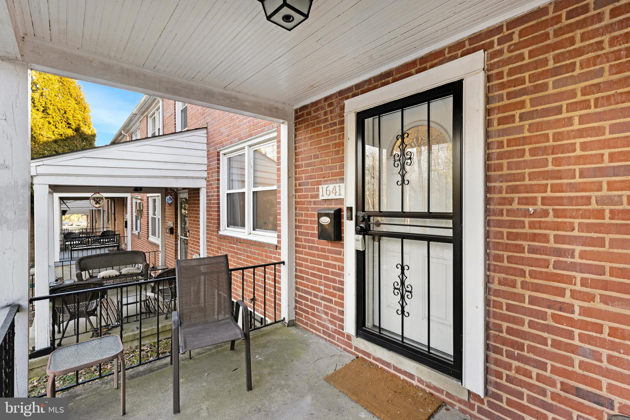 1641 Stonewood Road Baltimore, MD 21239 - Photo 3 of 31 Gallery Image 3