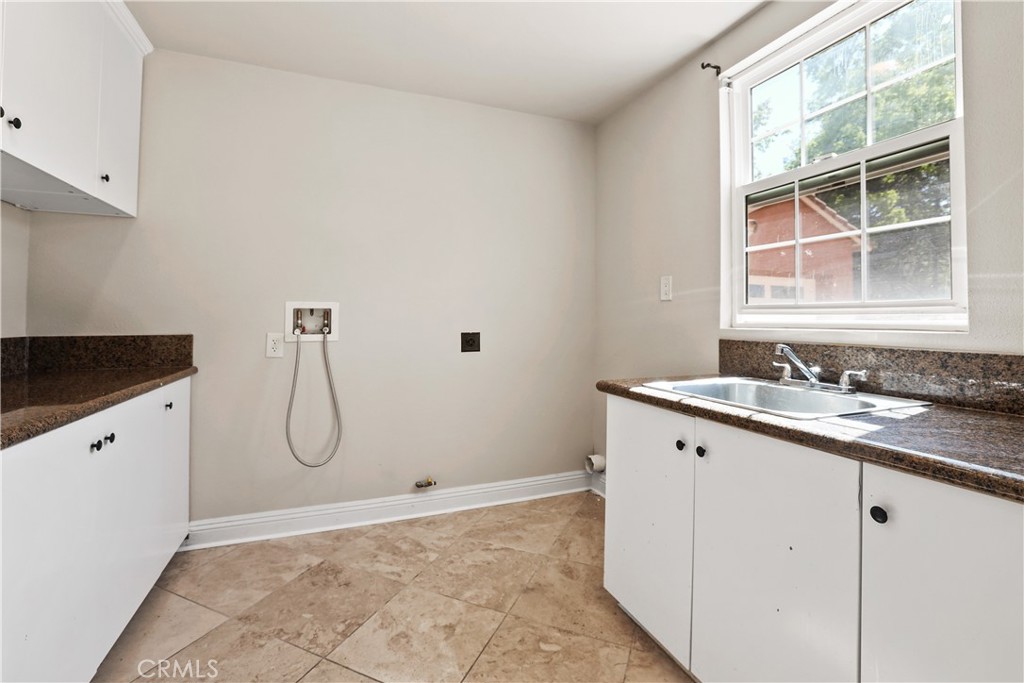 1055 Lowry Ranch Road Corona, CA 92881 - Photo 26 of 75