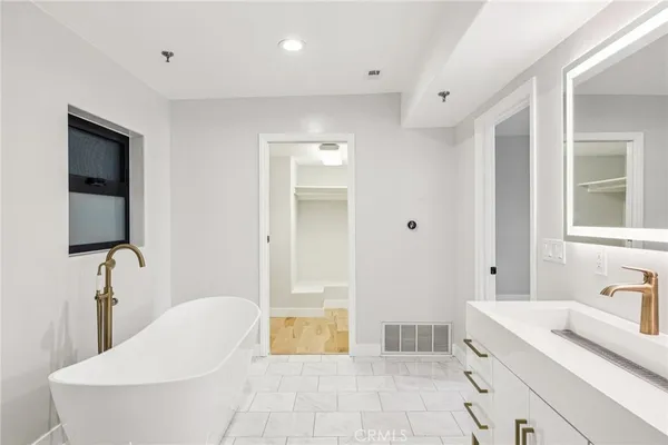 $1,475,000 | 3600 Multiview Drive, Los Angeles, CA 90068