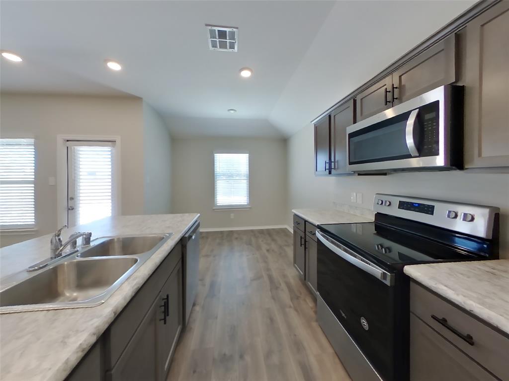 3612 Skelton Street Denton, TX 76207 - Photo 5 of 16