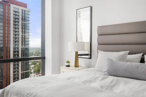 $1,900,000 | 70 Rainey Street, Unit 2606, Austin, TX 78701