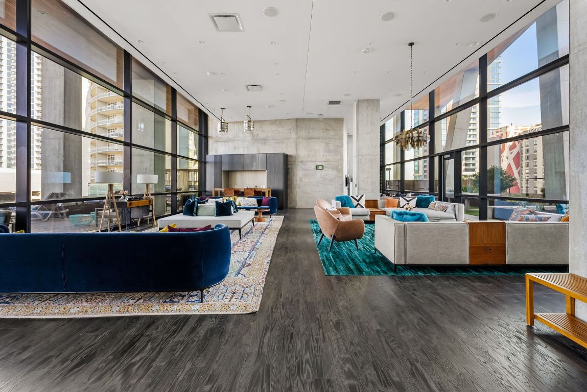 70 Rainey Street, Unit 2606 Austin, TX 78701 - Photo 32 of 37 a living room with furniture and a large window