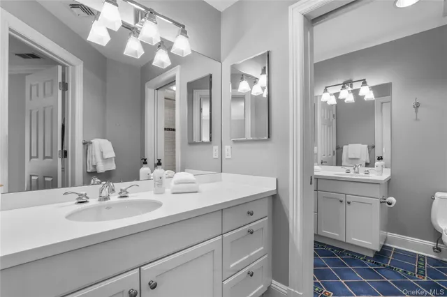 $2,800,000 | 5 Augusta Court, Purchase, NY 10577