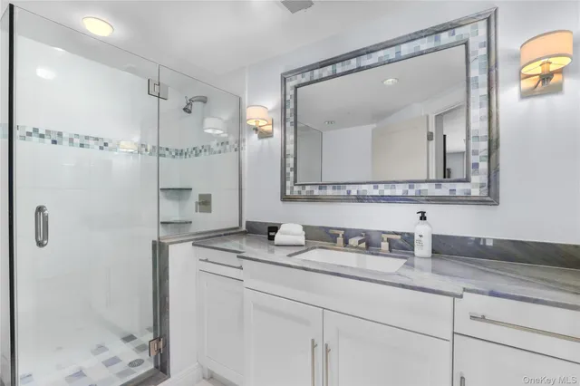 $2,800,000 | 5 Augusta Court, Purchase, NY 10577