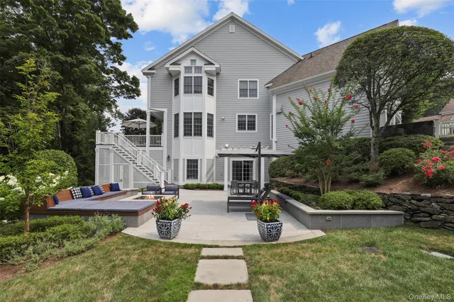 $2,800,000 | 5 Augusta Court, Purchase, NY 10577