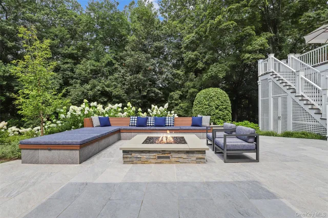 $2,800,000 | 5 Augusta Court, Purchase, NY 10577