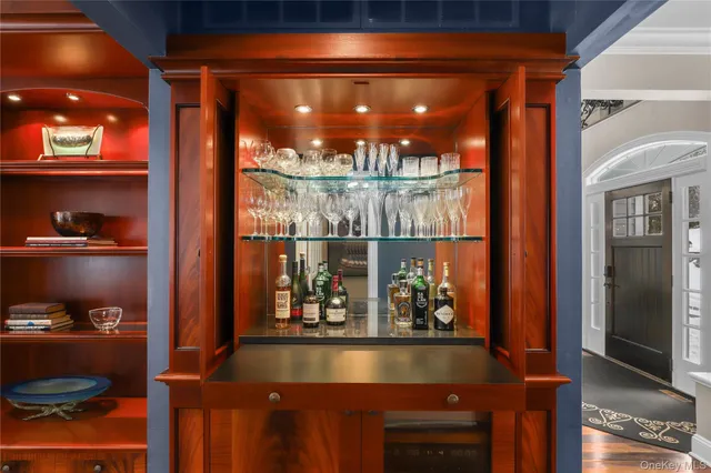 $2,800,000 | 5 Augusta Court, Purchase, NY 10577