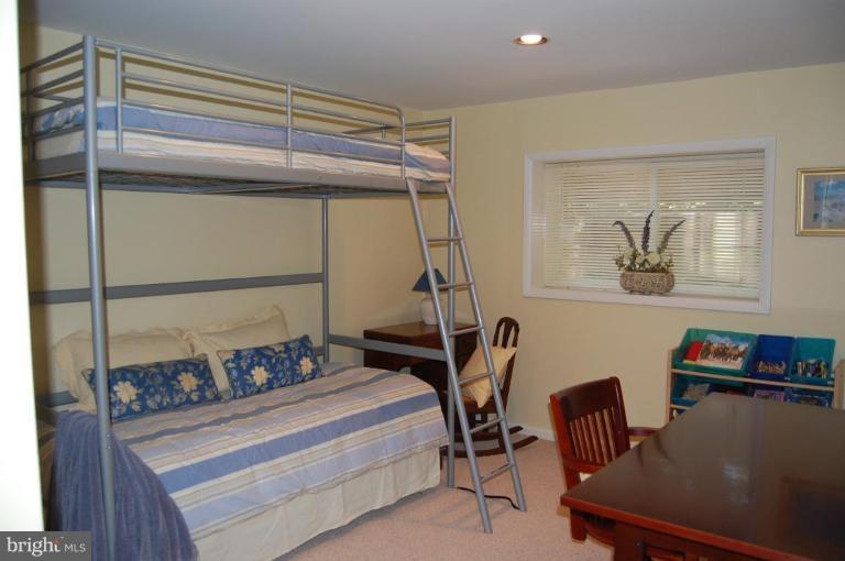 1665 Cedar Hollow Way Reston, VA 20194 - Photo 11 of 26 Bedroom #4
