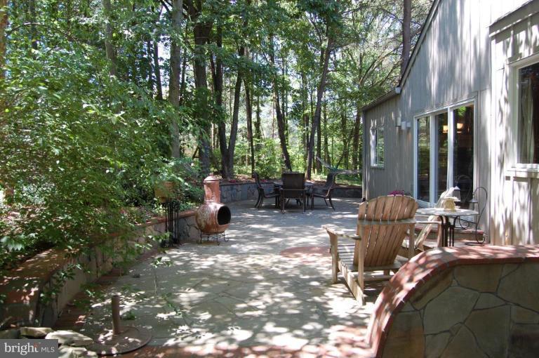 1665 Cedar Hollow Way Reston, VA 20194 - Photo 17 of 26 Exterior #3