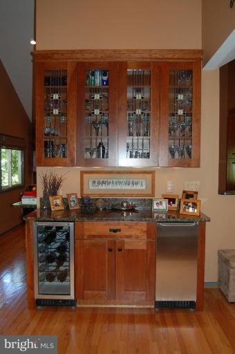 1665 Cedar Hollow Way Reston, VA 20194 - Photo 24 of 26 Wet Bar