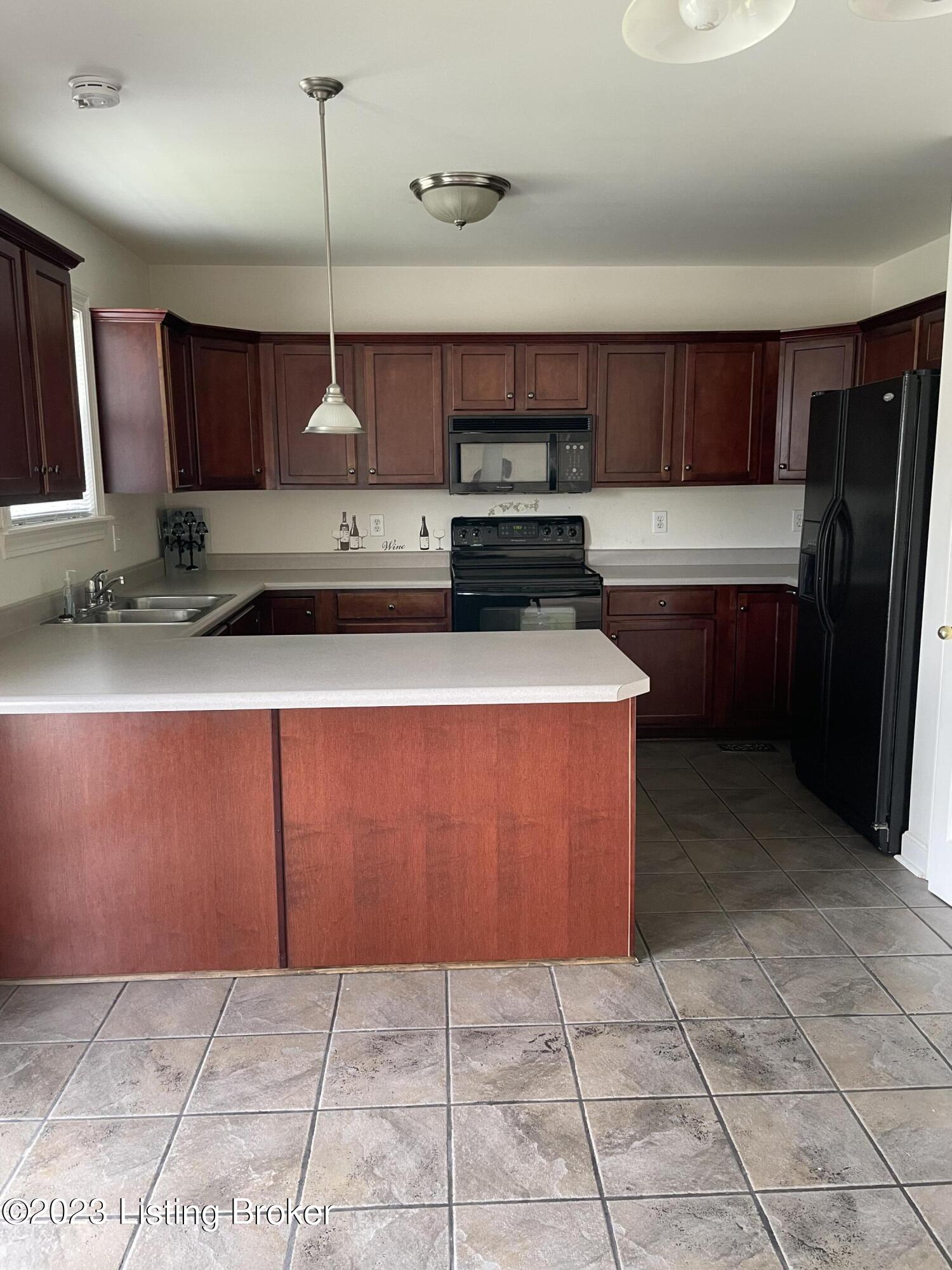 7904 Westbrook Road Louisville, KY 40258 - Photo 21 of 33 TILE FLOORING