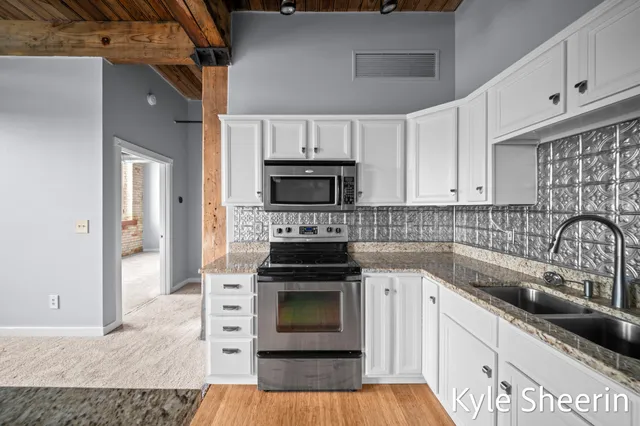 $334,900 | 940 Monroe Avenue Northwest, Unit 206, Grand Rapids, MI 49503