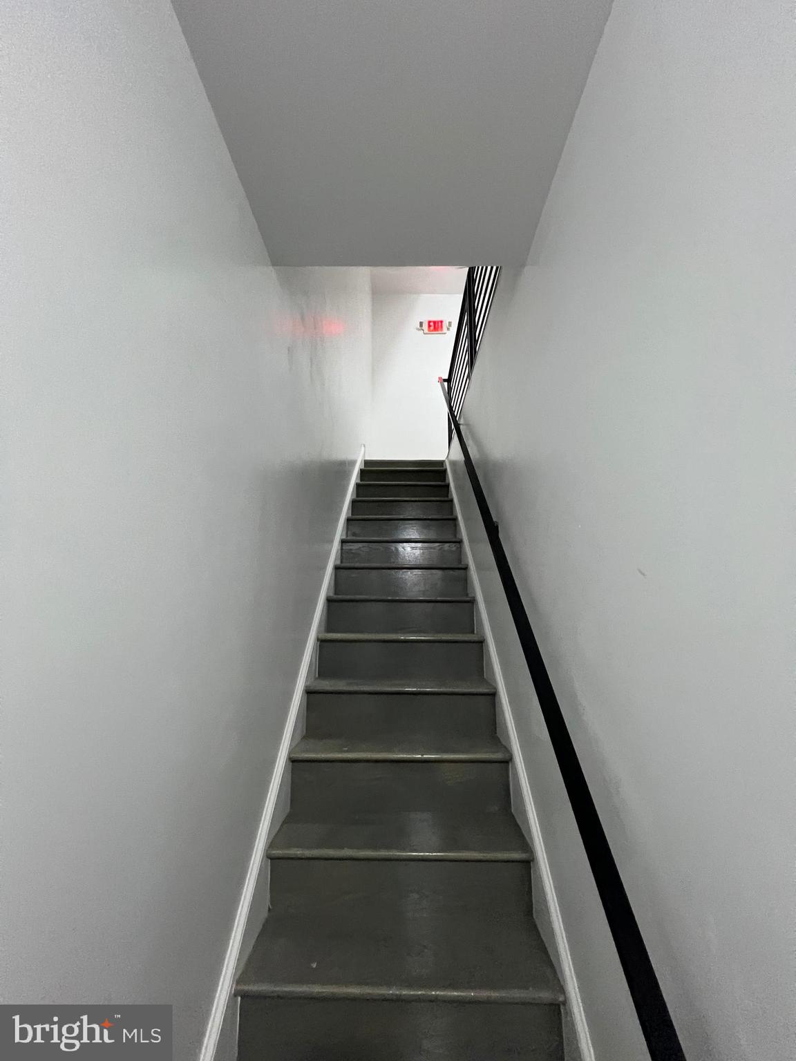 4422 Locust Street, Unit 1 2 Philadelphia, PA 19104 - Photo 18 of 30 a view of entryway