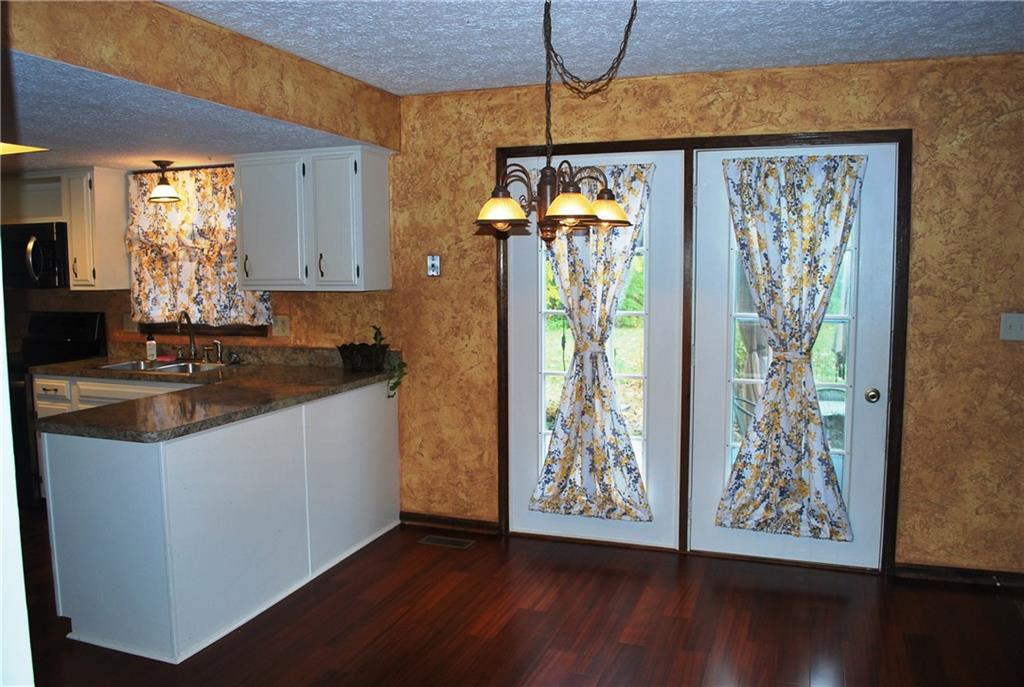 10312 Brookville Road Indianapolis, IN 46239 - Photo 9 of 31 Gallery Image 9