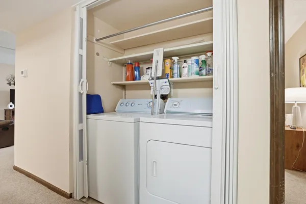 $179,900 | 8831 Harrison Avenue, Unit 202, Munster, IN 46321