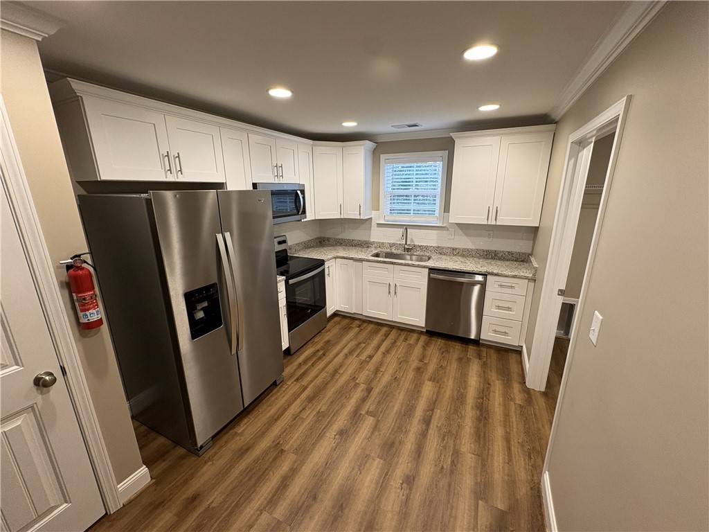 3 Dixie Avenue Liberty, SC 29657 - Photo 3 of 6 Kitchen