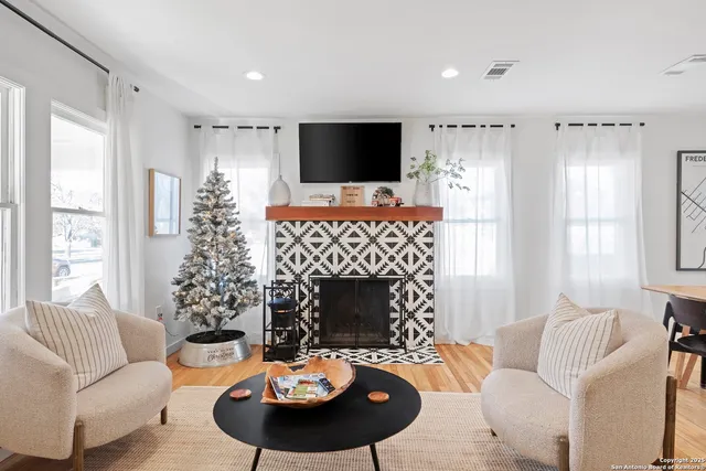 $849,000 | 328 West Morse Street, Fredericksburg, TX 78624