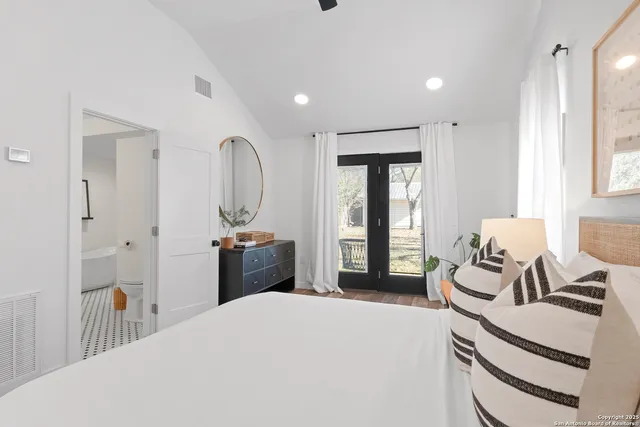 $849,000 | 328 West Morse Street, Fredericksburg, TX 78624