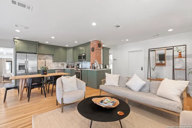 $849,000 | 328 West Morse Street, Fredericksburg, TX 78624