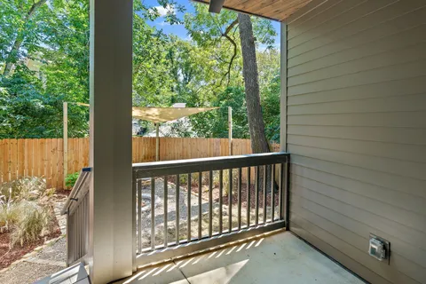 $969,000 | 419 Acklen Park Drive, Nashville, TN 37205