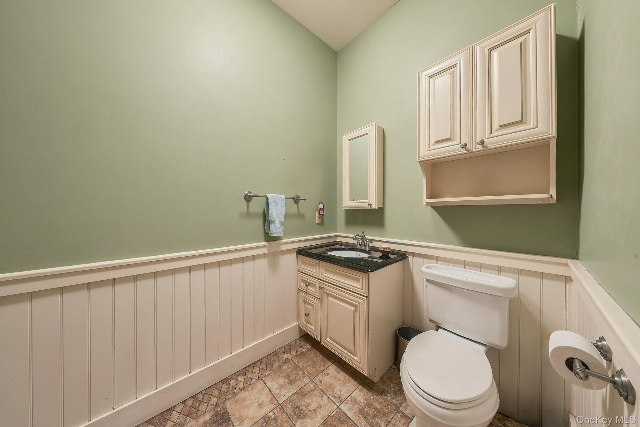 120 Shaw Road Middletown, NY 10941 - Photo 14 of 50 Climate-controlled half bath located in the main barn.