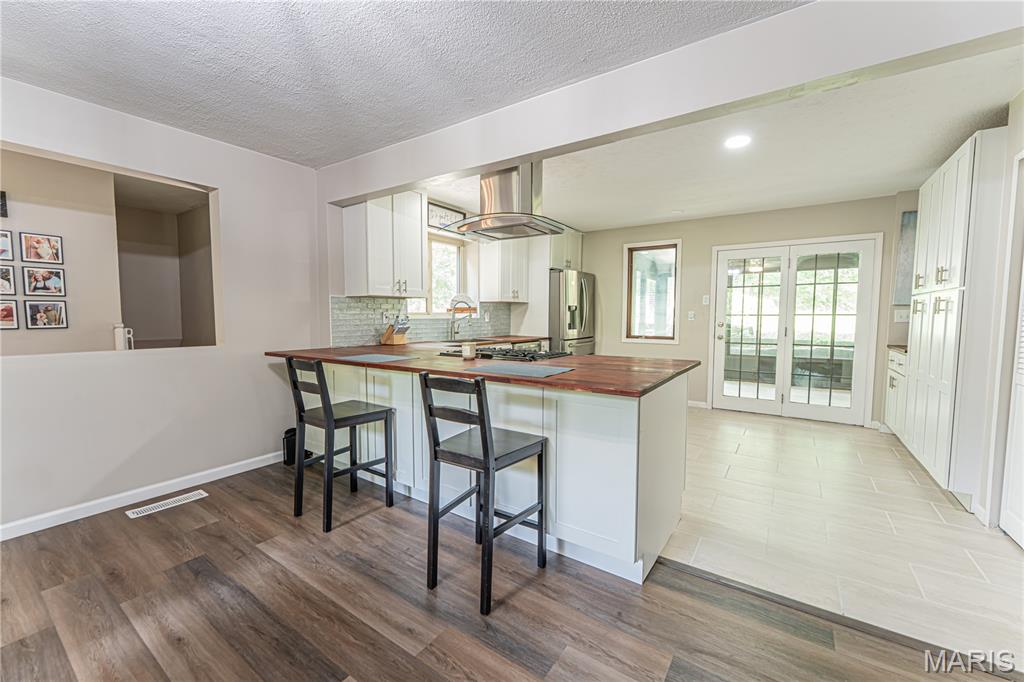 6310 Heintz Road Oakville, MO 63129 - Photo 6 of 33 Gallery Image 6