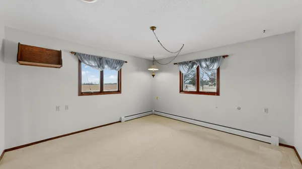 $574,900 | 1600 County Road 8 Southwest, Stewartville, MN 55976