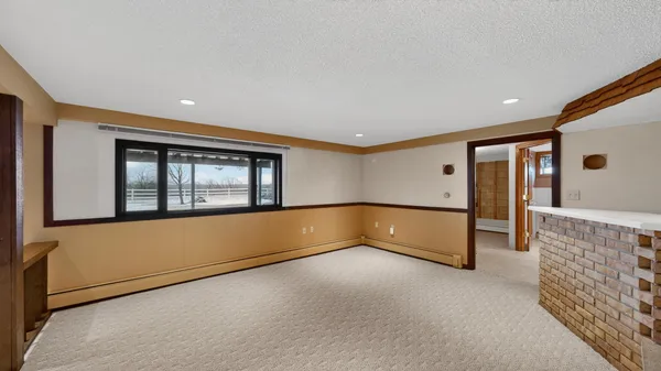 $574,900 | 1600 County Road 8 Southwest, Stewartville, MN 55976