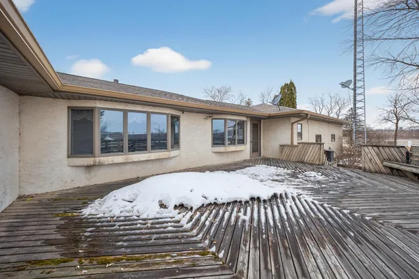 $574,900 | 1600 County Road 8 Southwest, Stewartville, MN 55976