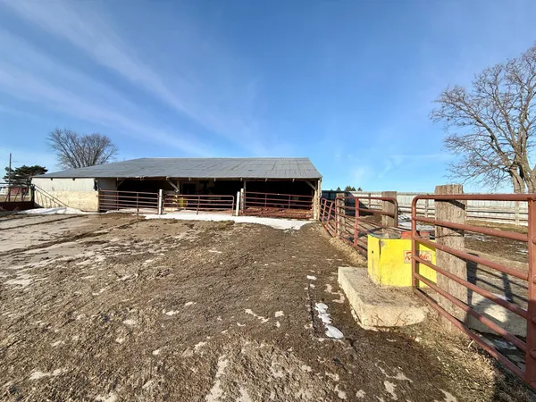 $574,900 | 1600 County Road 8 Southwest, Stewartville, MN 55976