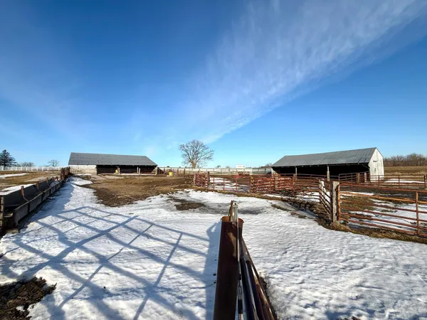 $574,900 | 1600 County Road 8 Southwest, Stewartville, MN 55976