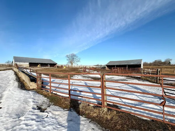 $574,900 | 1600 County Road 8 Southwest, Stewartville, MN 55976