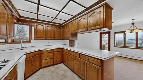 $574,900 | 1600 County Road 8 Southwest, Stewartville, MN 55976