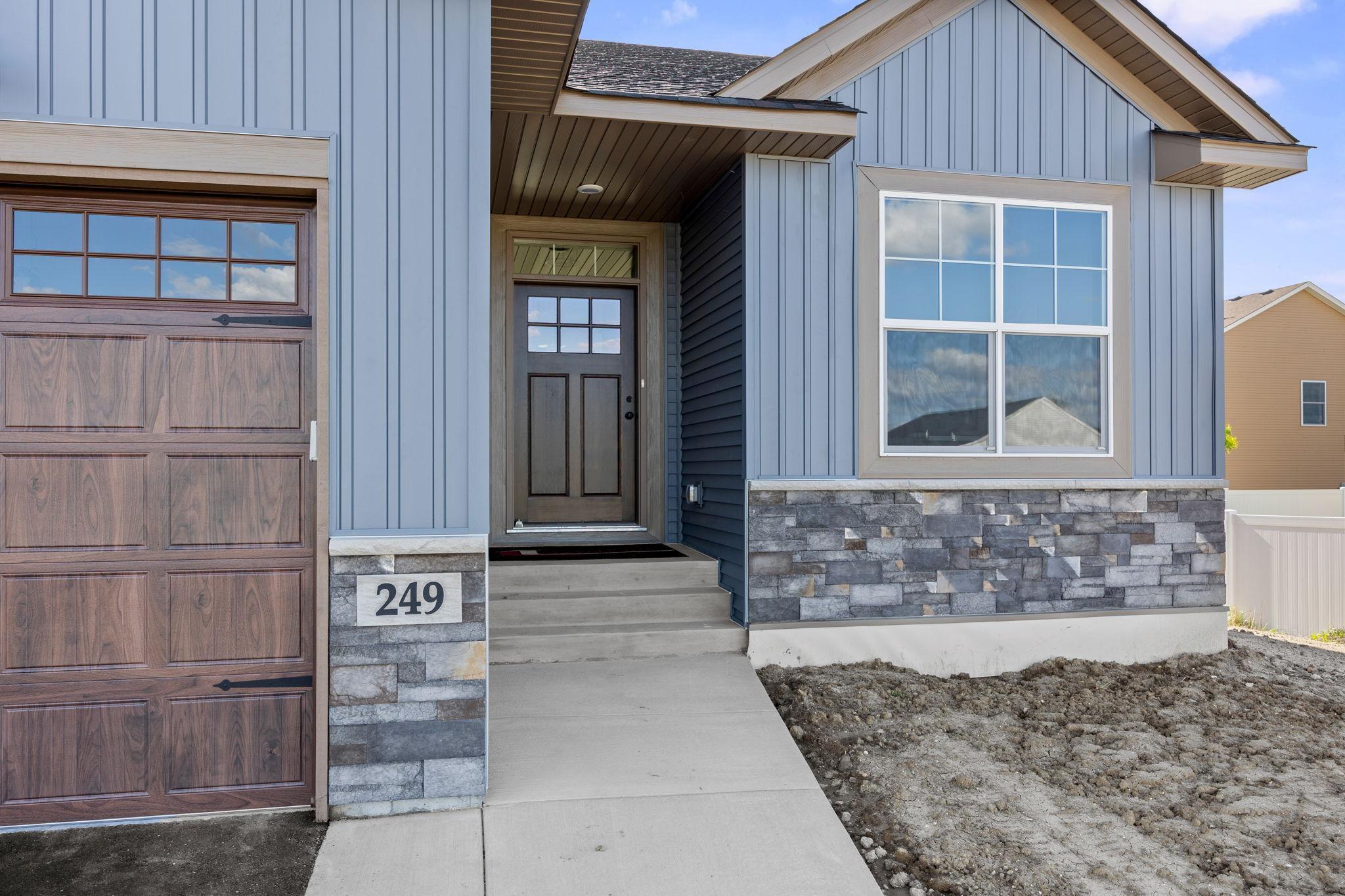 249 3rd Street Southwest Delano, MN 55328 - Photo 2 of 23