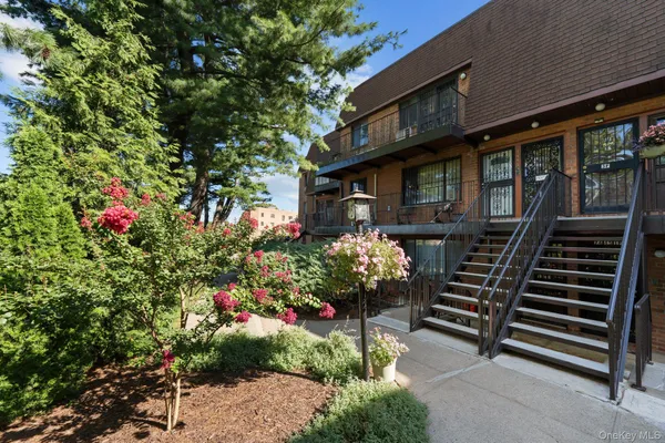 $679,000 | 74-47 Calamus Avenue, Unit 48 | Elmhurst