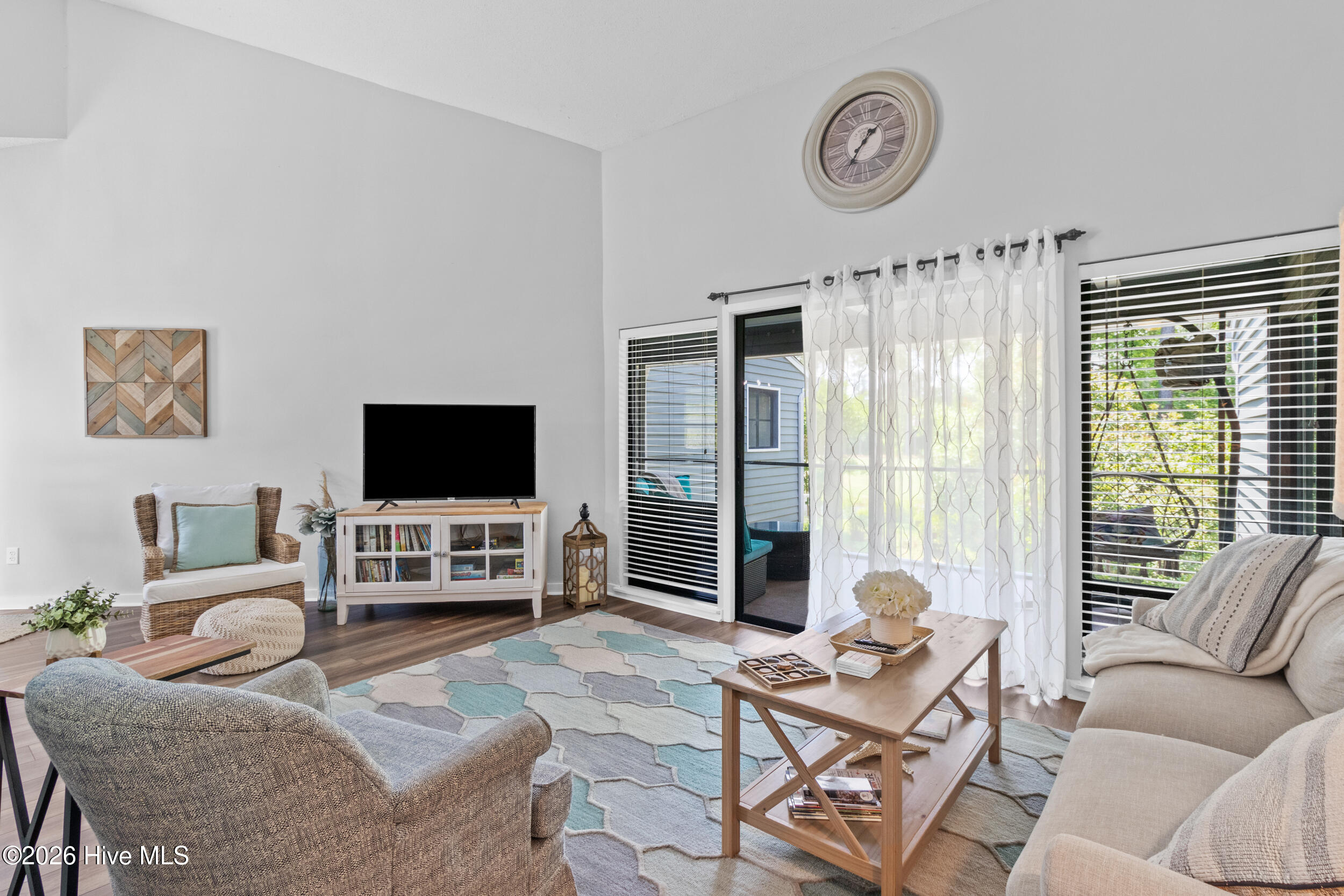 718 Azalea Drive, Unit 458 Hampstead, NC 28443 - Photo 15 of 38 16_living room
