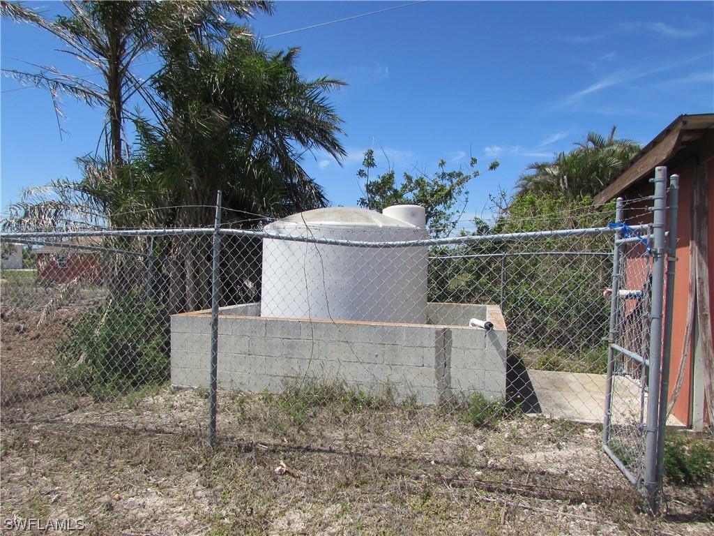 13350 Stringfellow Road Bokeelia, FL 33922 - Photo 9 of 46 a view of bath tub