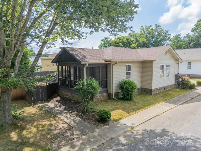 $289,000 | 448 17th Street, Cramerton, NC 28032