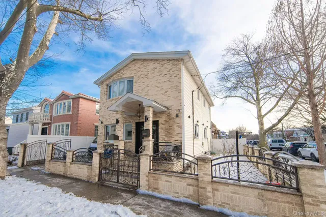 $1,590,000 | 166-02 76th Avenue | Hillcrest