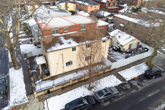 $1,590,000 | 166-02 76th Avenue | Hillcrest